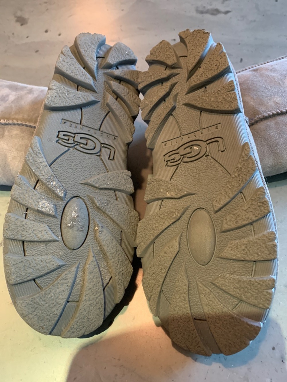 Ugg Gray Boot - Picture 6 of 6